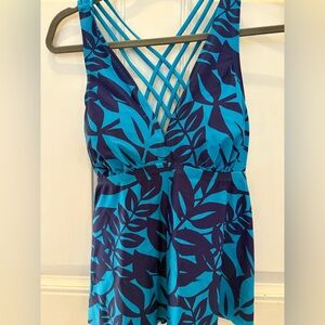 Swimsuits For All Teal and Navy Leaf tankini top
